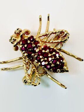 Vintage Pendant, Bee: 10K, Yellow Gold, Ruby, Diamond, Fly, Insect